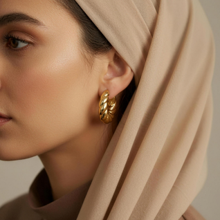 Nayla™ Sculpted Gold Hoops
