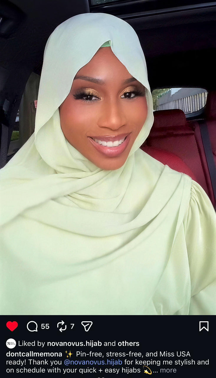 Mona Lesa wearing NurAmira