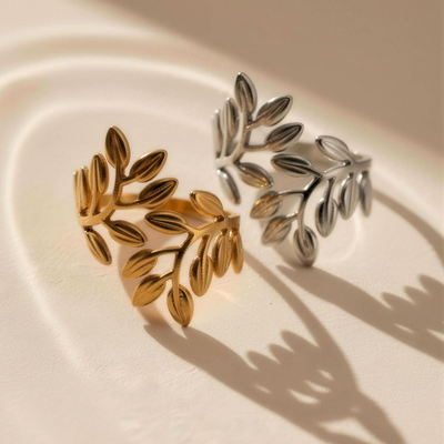 Noora™ Olive Branch Ring